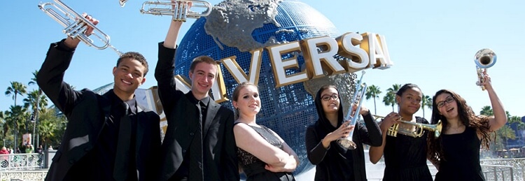 student performance group in Universal Studios, Orlando