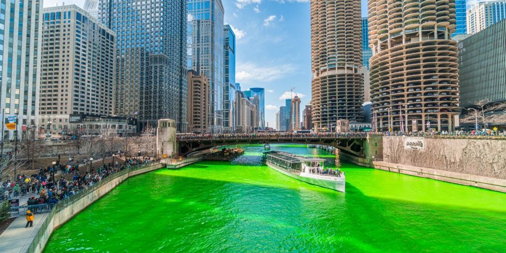 St-Patricks-Day-Chicago-Emerald-City-scaled